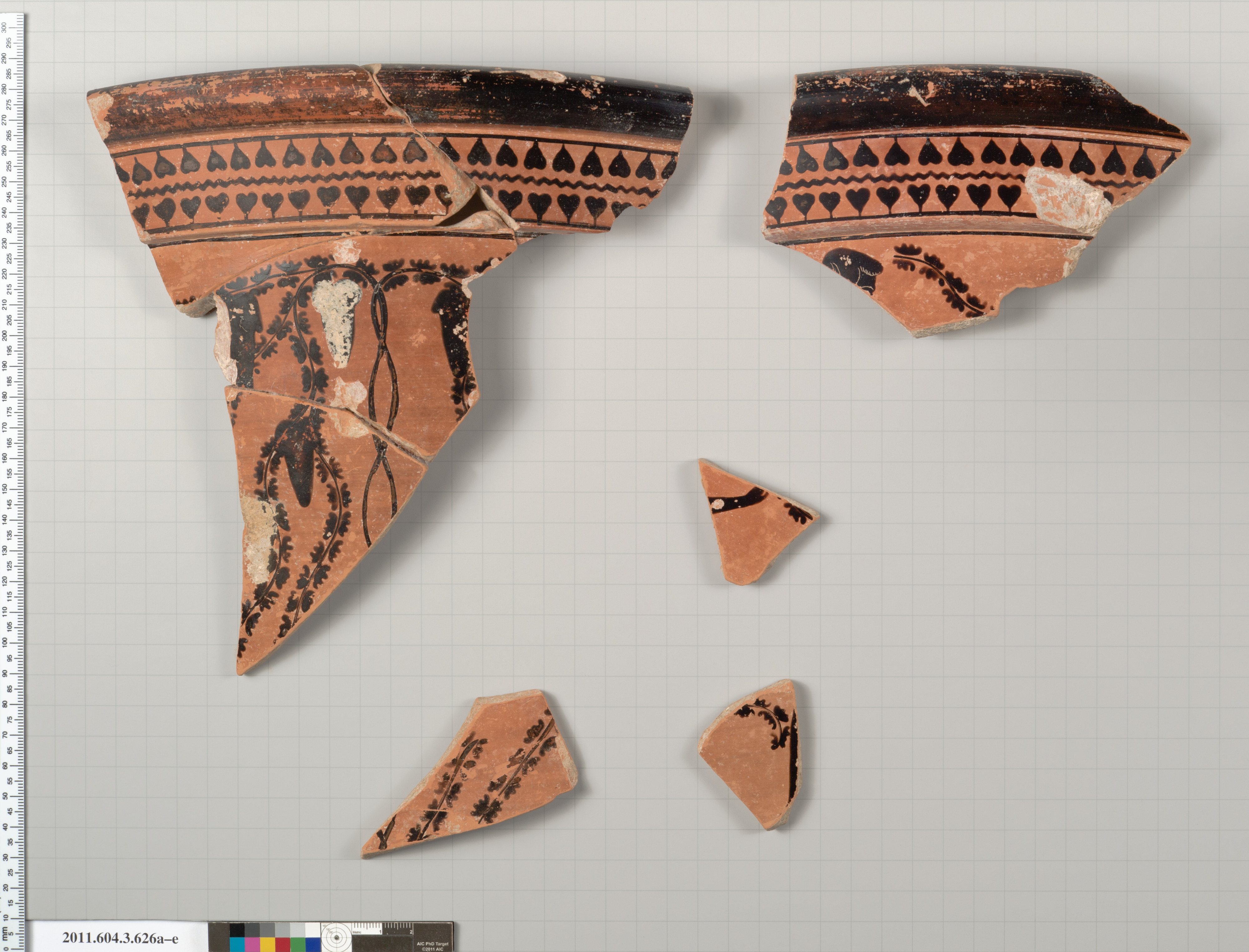 Terracotta fragments of a calyxkrater (bowl for mixing wine and water