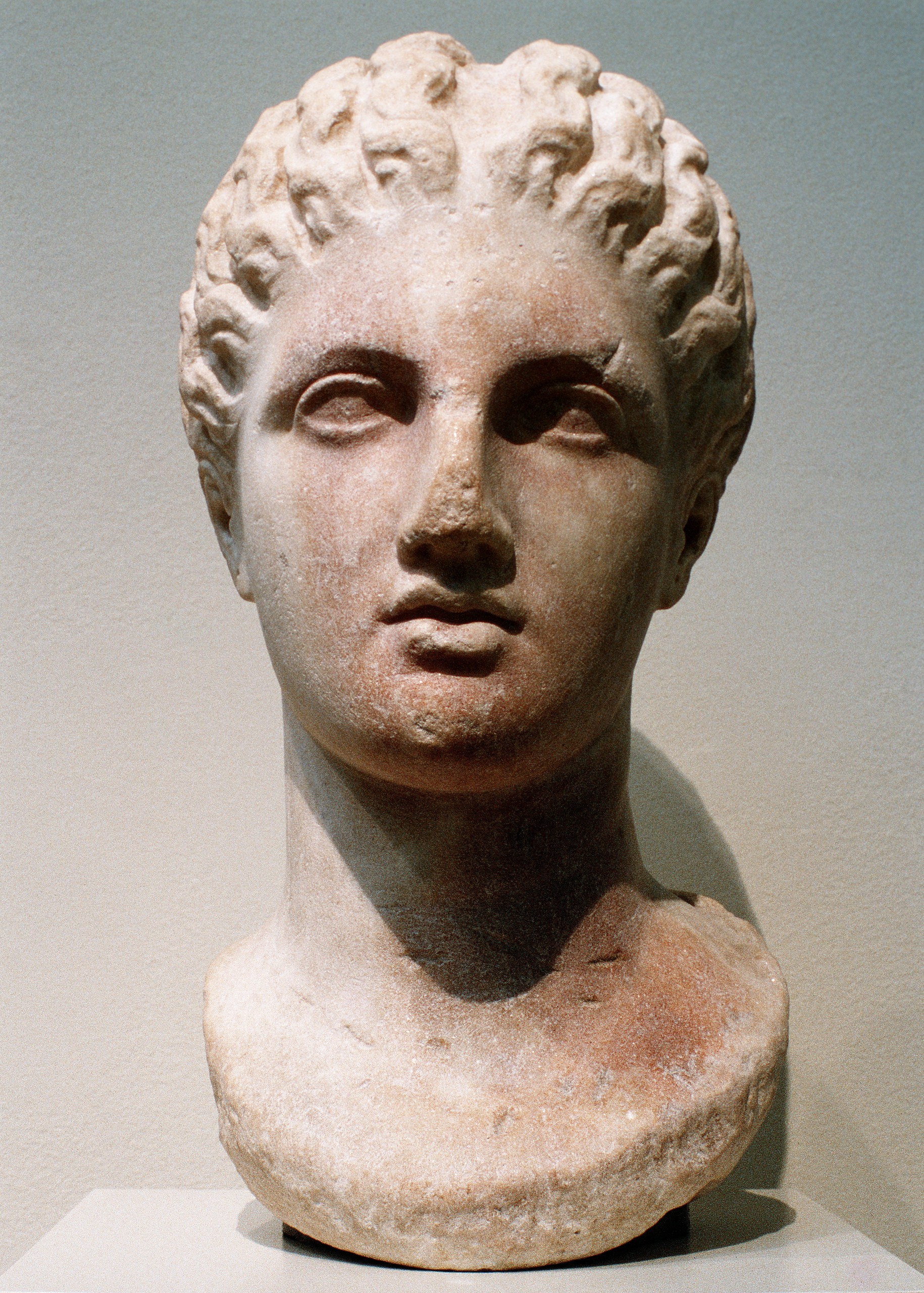 AN ITALIAN MARBLE BUST OF A GODDESS, AFTER THE