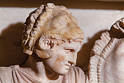 Original: Yellow (golden ocher) lion fur cap on the head of Alexander the Great from a long side of the Alexander sarcophagus. Image Vinzenz Brinkmann Reconstruction of one side of the so-called Alexander Sarcophagus, with a battle between Greeks and Persians Variant A, Vinzenz Brinkmann, Synthetic material, natural pigments in egg tempera