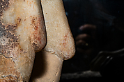 Reconstruction of a marble finial in the form of a sphinx, Vinzenz Brinkmann, Cast from polymethyl metacrylate, natural pigments in egg tempera, gold foil, and copper