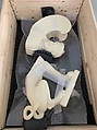Reconstruction of a marble finial in the form of a sphinx, Vinzenz Brinkmann, Cast from polymethyl metacrylate, natural pigments in egg tempera, gold foil, and copper