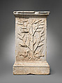 Marble funerary altar, marble, Roman