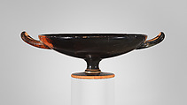 Terracotta kylix (drinking cup), Attributed to an artist near the Kleophrades Painter, Terracotta, Greek, Attic