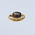 Gold ring with plain agate scaraboid, Gold, agate, Greek