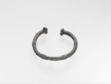 Bronze bracelet, Bronze