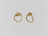 Gold earring with head of a gazelle, Gold, Greek