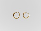 Gold earring with convex disc, Gold, Roman