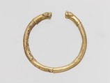 Gold bracelet with finials in the form of feline heads, Gold, East Greek