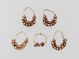Five gold earrings with spherical elements, Gold, Roman