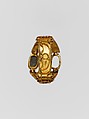 Gold ring: 3 box settings on the bezel and cloisons on the sides, Gold, sard, glass paste, Cypriot