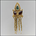 Earring, Gold, garnets, green glass, Sarmatian