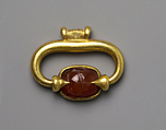 Gold pendant ring with carnelian scaraboid, Gold, carnelian (chalcedony), Cypriot