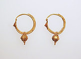 Earring with ball pendant, Gold