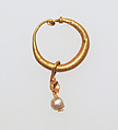 Gold earring with pearl pendant, Gold, Roman