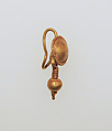 Earring-hook type with ball pendant and disc, Gold