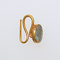 Earring-hook type with disc and paste setting, Gold, glass paste