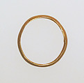 Ring with solid hoop, Gold