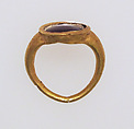 Ring with garnet, Gold, garnet