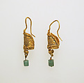 Earring in the form of a shield, Gold