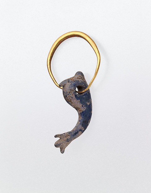 Gold earring with glass pendant in the form of a dolphin by an unrecorded maker, The Metropolitan Museum of Art