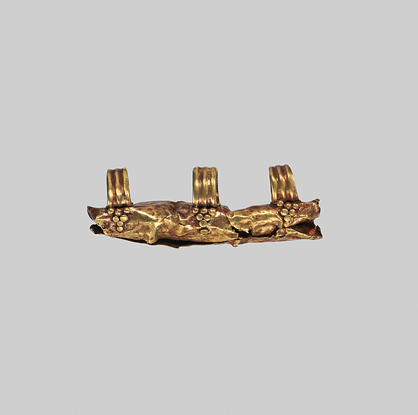 Gold amulet case by an unrecorded maker, The Metropolitan Museum of Art