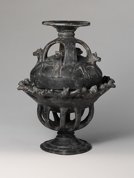 Terracotta pyxis (box with lid) by an unrecorded maker, The Metropolitan Museum of Art
