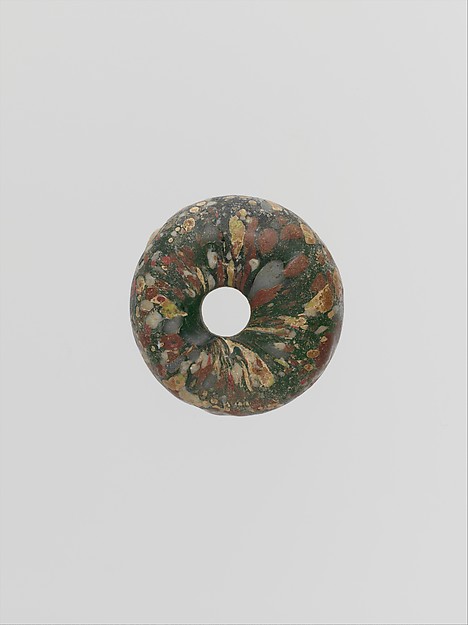Glass bead