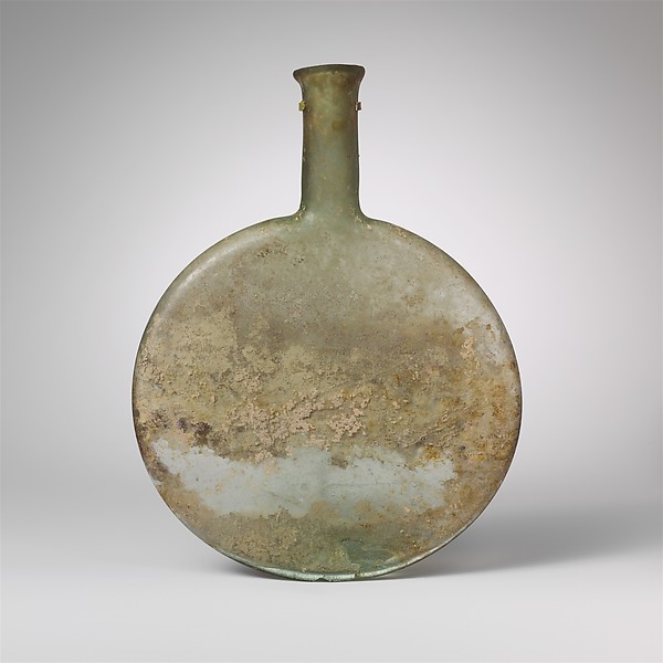 Glass lentoid bottle