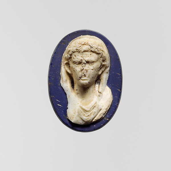 Cameo glass medallion of the emperor Augustus