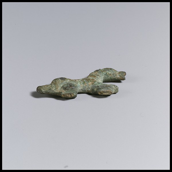 Statuette of a dog