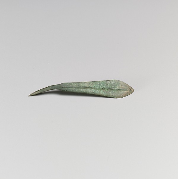 Historical comparison: Bronze arrowhead