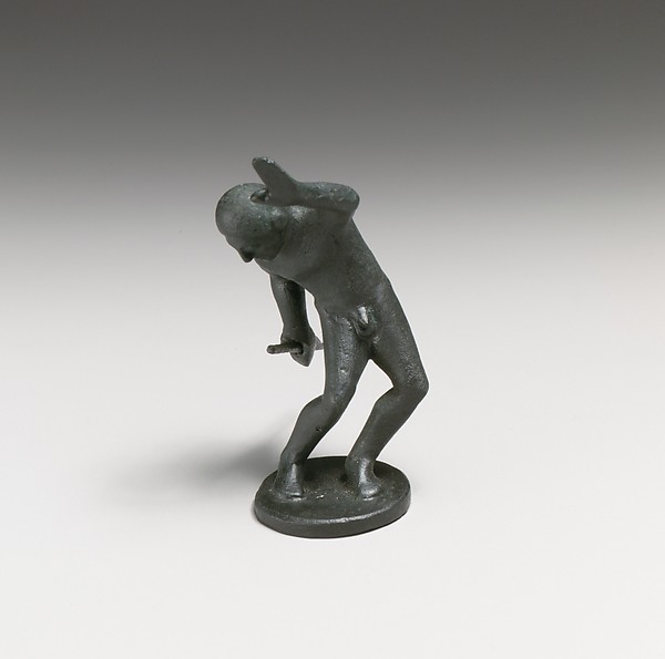 Statuette of an athlete