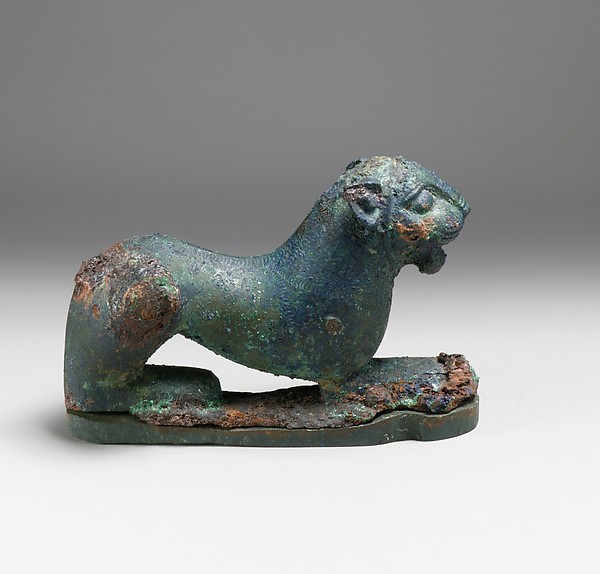 Bronze statuette of a lion