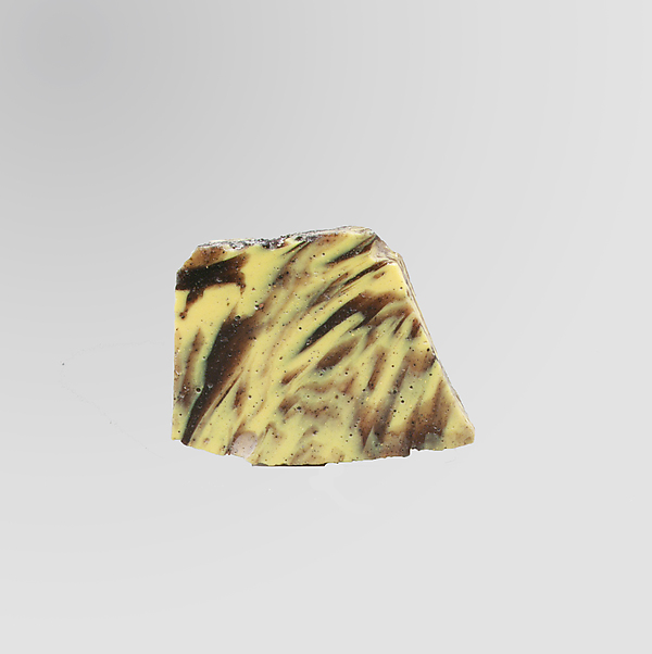 Glass mosaic inlay fragment