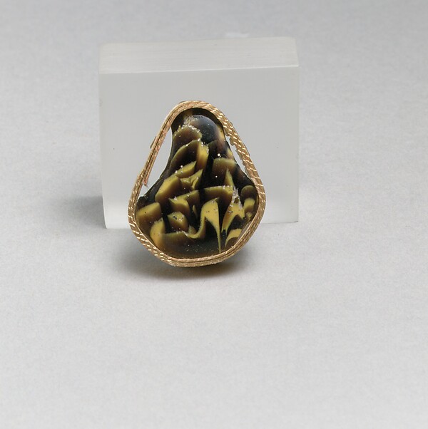 Glass mosaic fragment by an unrecorded maker, The Metropolitan Museum of Art
