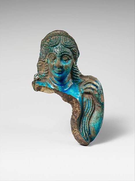 Faience statuette fragment of Venus