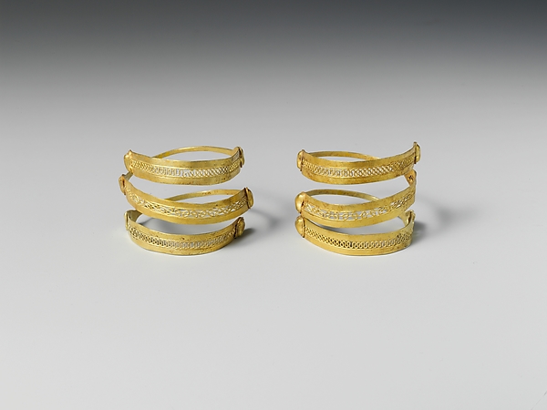 Pair of gold spirals