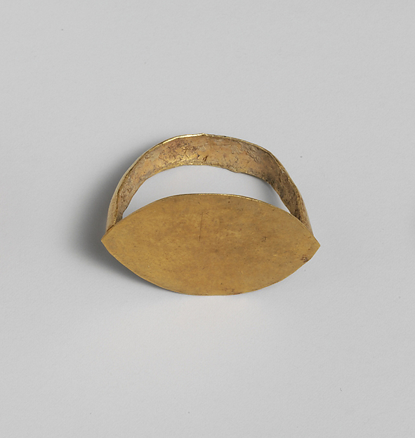 Gold ring with elliptical bezel by an unrecorded maker, The Metropolitan Museum of Art
