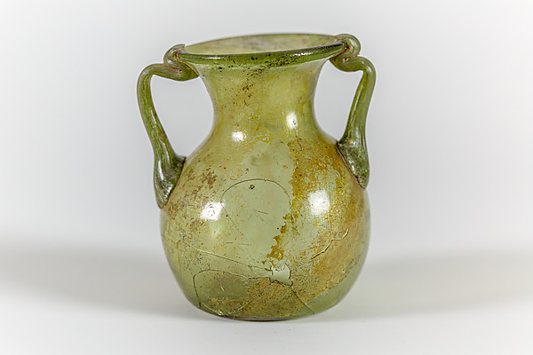 Glass two-handled jar by an unrecorded maker, The Metropolitan Museum of Art