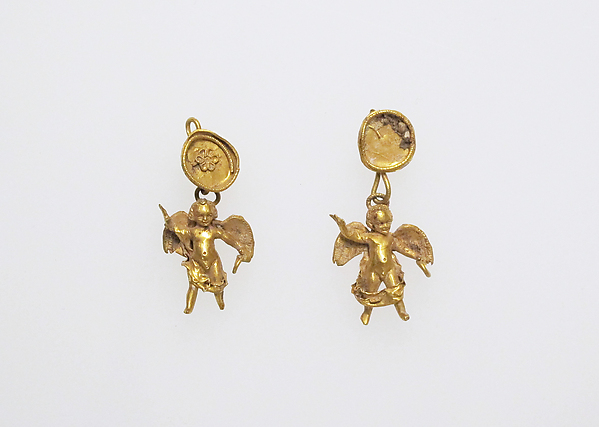 Earring with pendants of Eros by an unrecorded maker, The Metropolitan Museum of Art