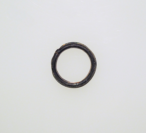 Glass finger ring by an unrecorded maker, The Metropolitan Museum of Art