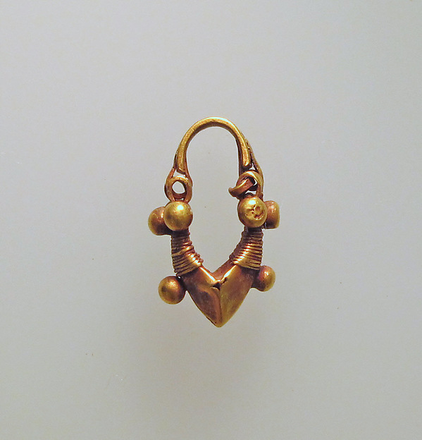 Earring, boat-shaped