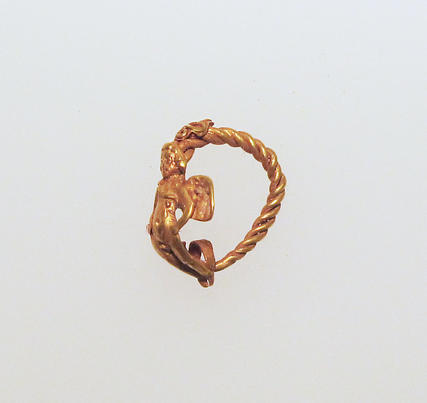 Gold earring with winged Eros by an unrecorded maker, The Metropolitan Museum of Art