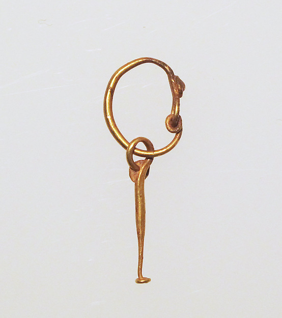 Gold earring with pendant by an unrecorded maker, The Metropolitan Museum of Art
