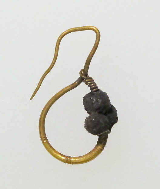 Earring, delta-shaped with beads by an unrecorded maker, The Metropolitan Museum of Art