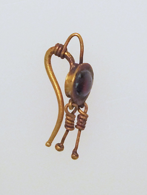 Earring-hook type with pendants and ruby setting by an unrecorded maker, The Metropolitan Museum of Art