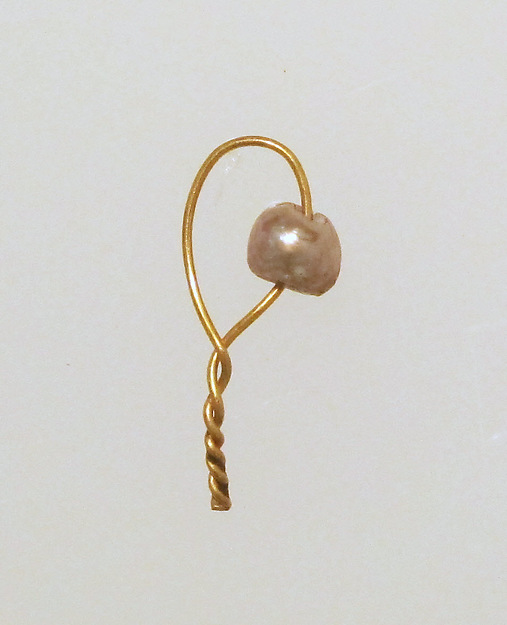 Pendant with pearl by an unrecorded maker, The Metropolitan Museum of Art