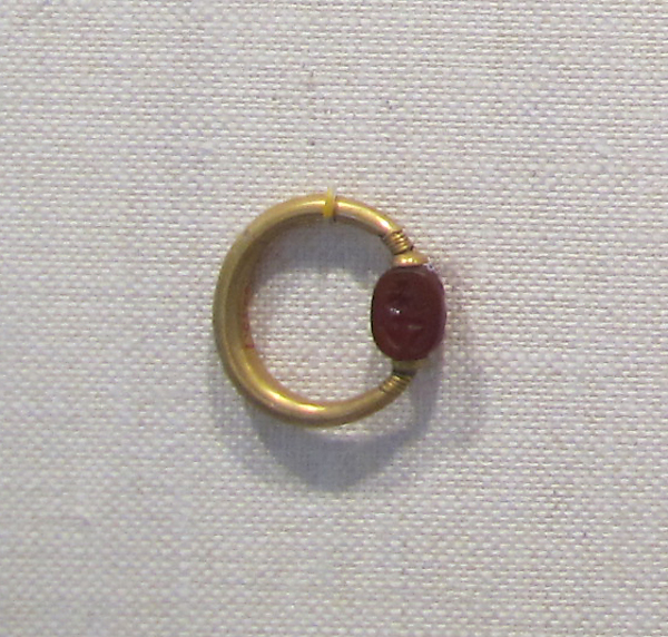 Gold swivel ring with carnelian scarab by an unrecorded maker, The Metropolitan Museum of Art