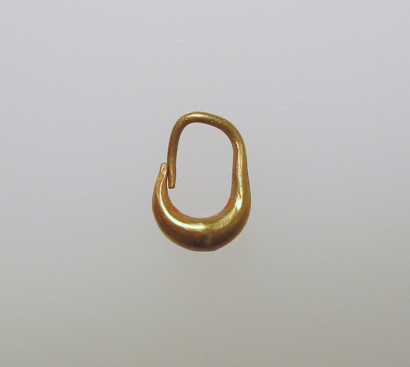 Earring, boat-shaped