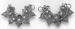 Earring, One of a pair, Gold